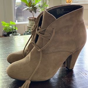 Super cute suede booties